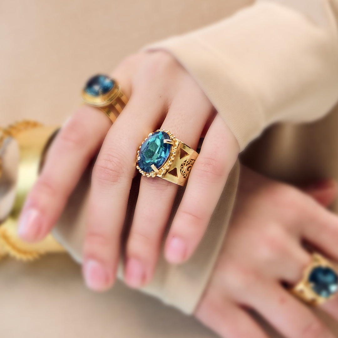 Oval Luxe Filigree Ring