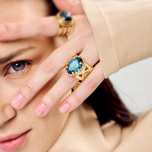 Oval Luxe Filigree Ring